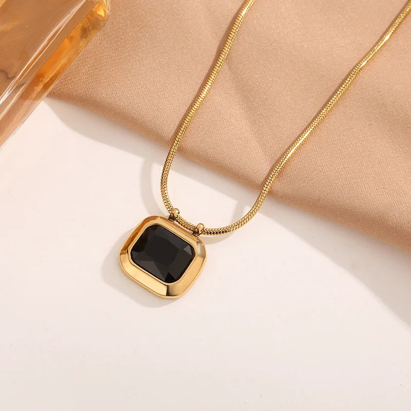 Retro Fashion Gold Color Stainless Steel Geometry Green Crystal Pendant Necklace for Women Luxury Emerald Collar Jewelry Gift