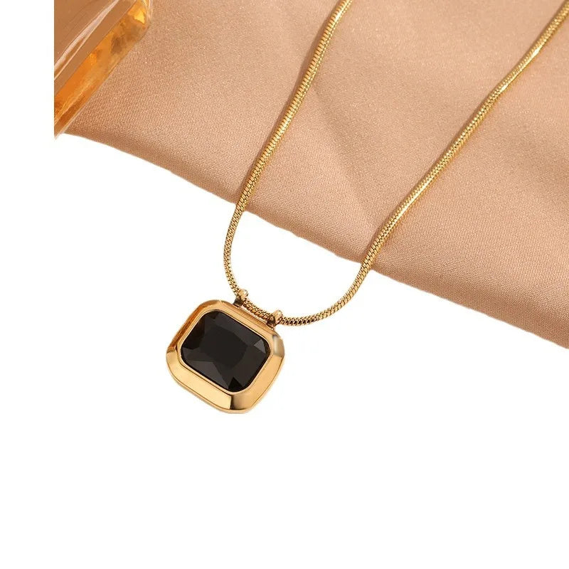 Retro Fashion Gold Color Stainless Steel Geometry Green Crystal Pendant Necklace for Women Luxury Emerald Collar Jewelry Gift