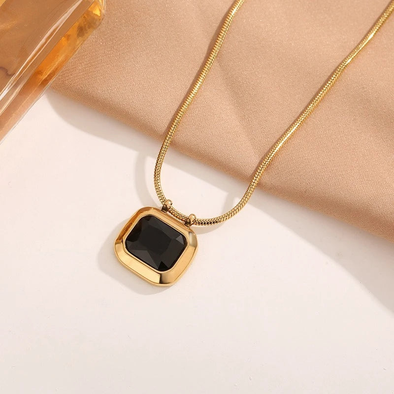 Retro Fashion Gold Color Stainless Steel Geometry Green Crystal Pendant Necklace for Women Luxury Emerald Collar Jewelry Gift